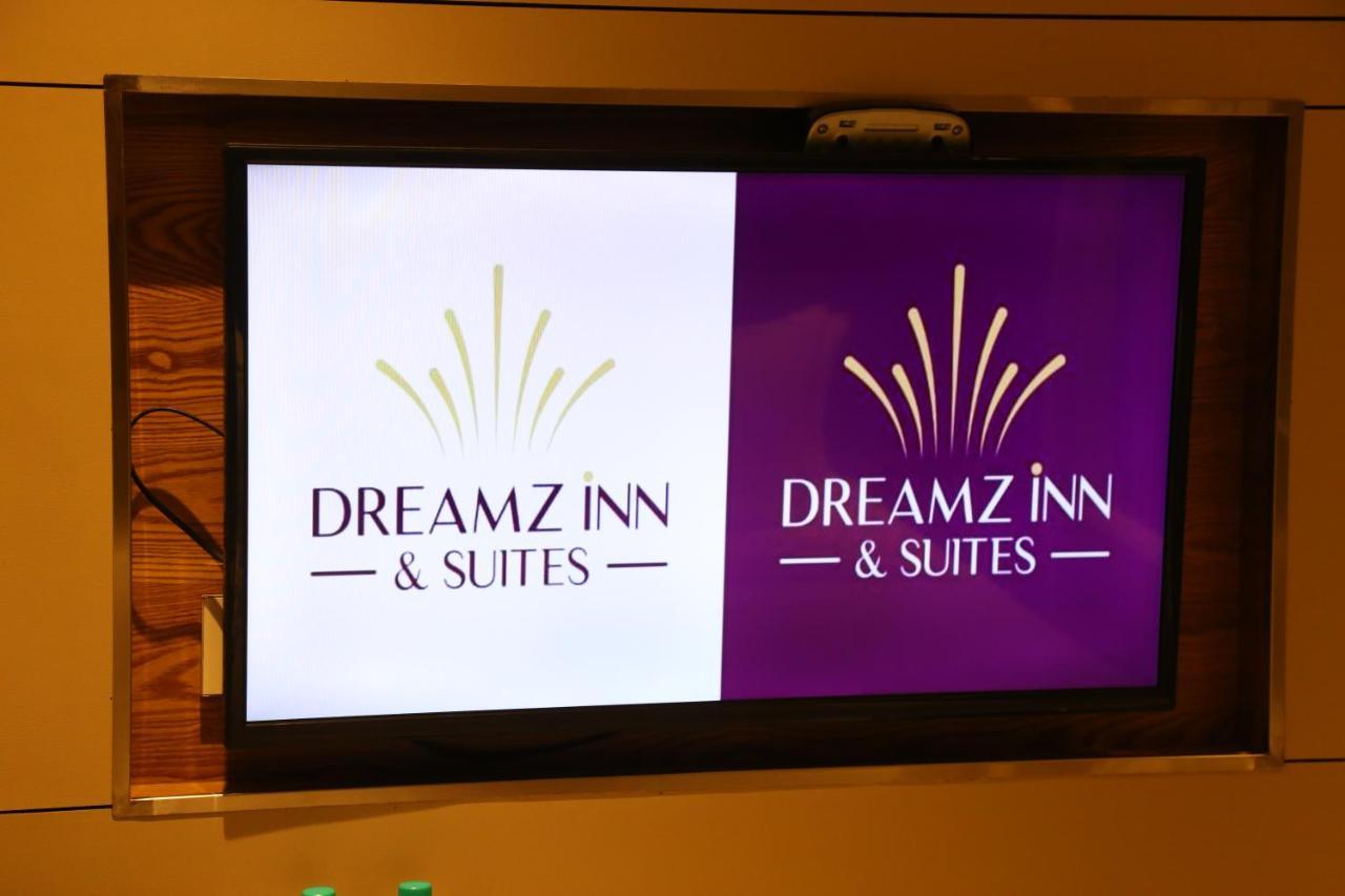 Dreamz Inn & Suites Zirakpur Esterno foto