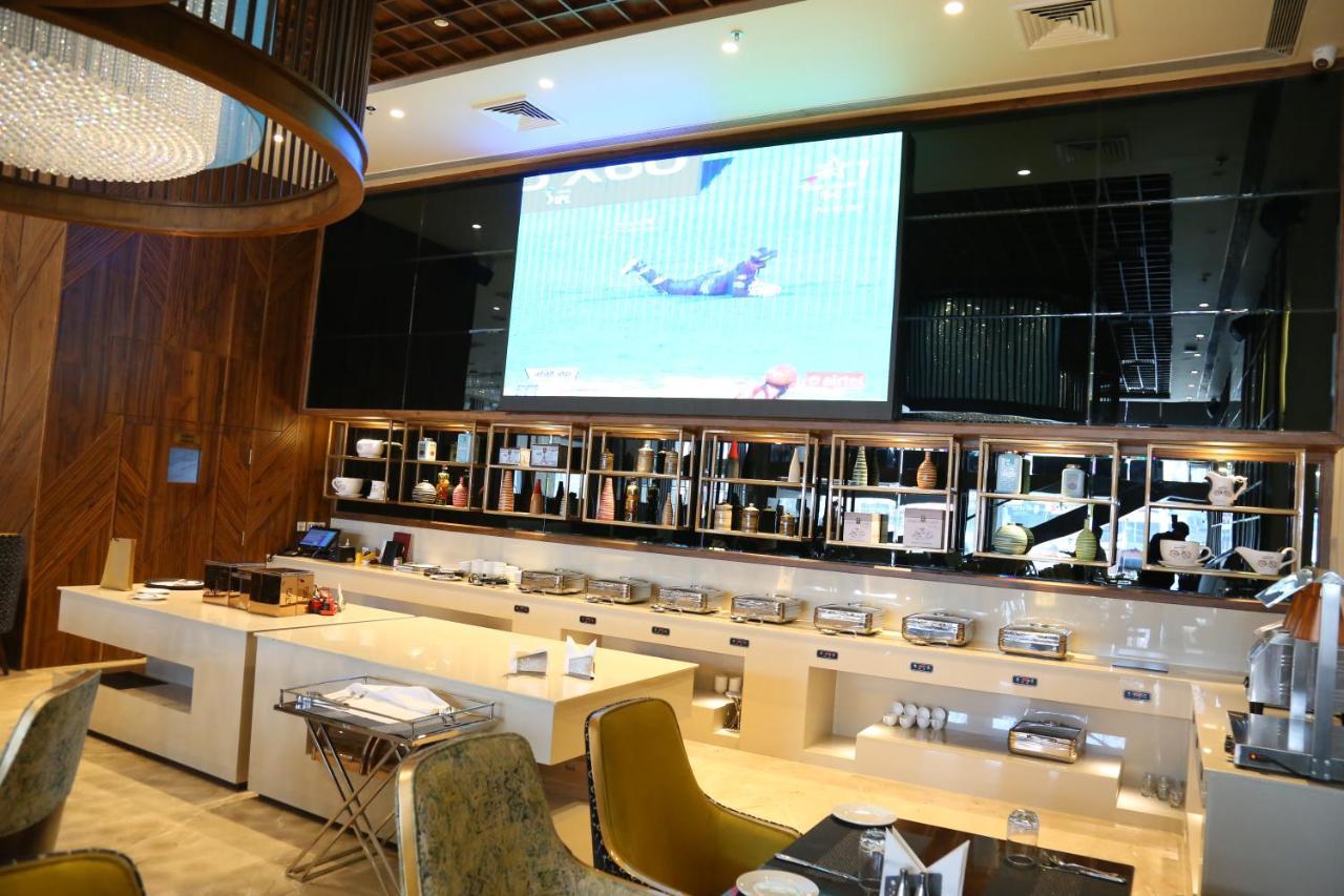 Dreamz Inn & Suites Zirakpur Esterno foto