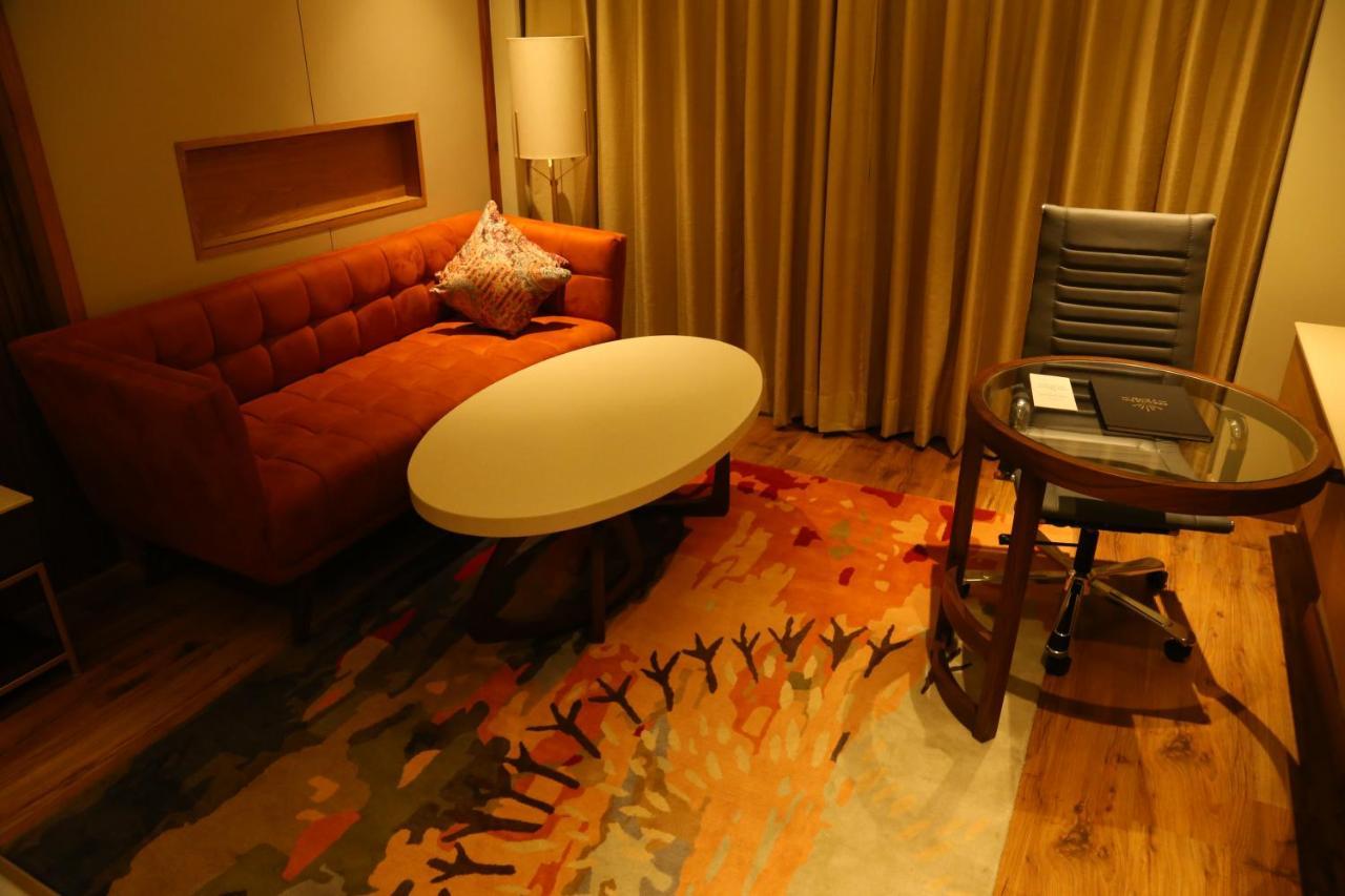 Dreamz Inn & Suites Zirakpur Esterno foto