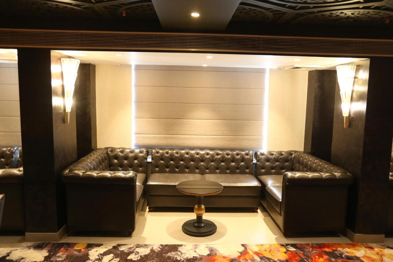 Dreamz Inn & Suites Zirakpur Esterno foto